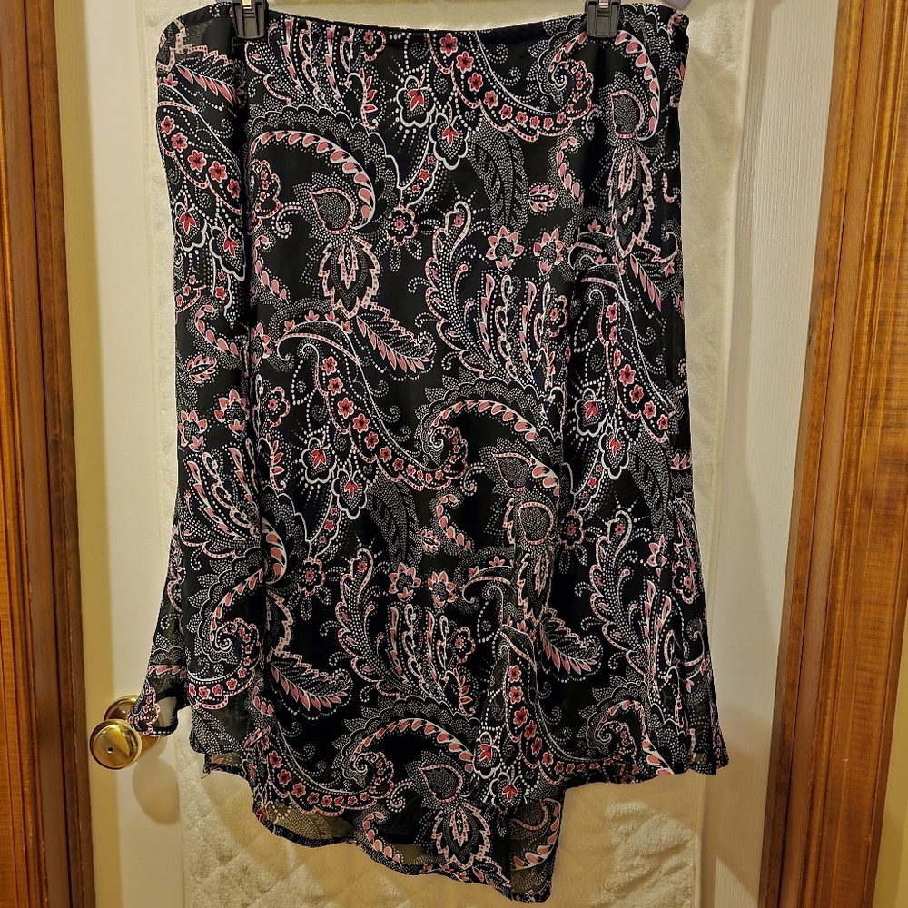 22/24 Lane Bryant Black and Pink Paisly Asymmetrical Wrap Skirt Vintage Y2K